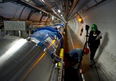 Long-sought decay of Higgs boson observed Long-sought decay of Higgs boson observed