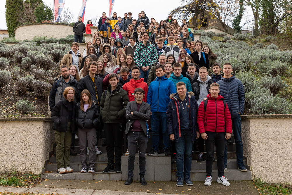 About 100 students of Valjevo Grammar School at the IPB