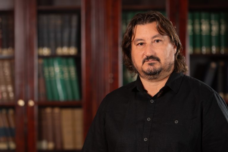 ДОГАЂАЈИ: Именовање в.д. директора Института за физику